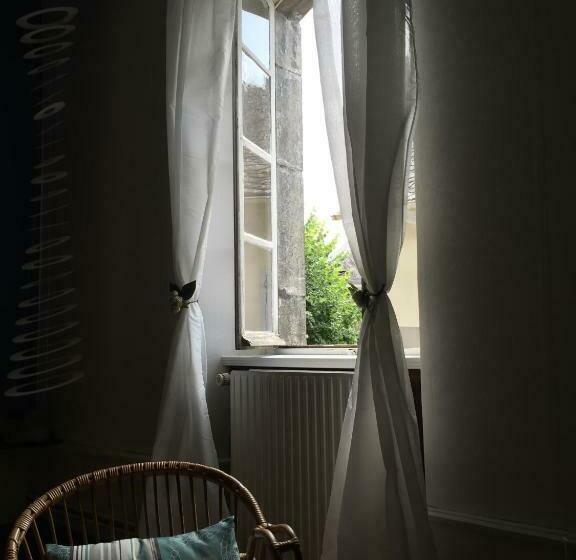 חדר סטנדרט, Au Détour Du Larrech