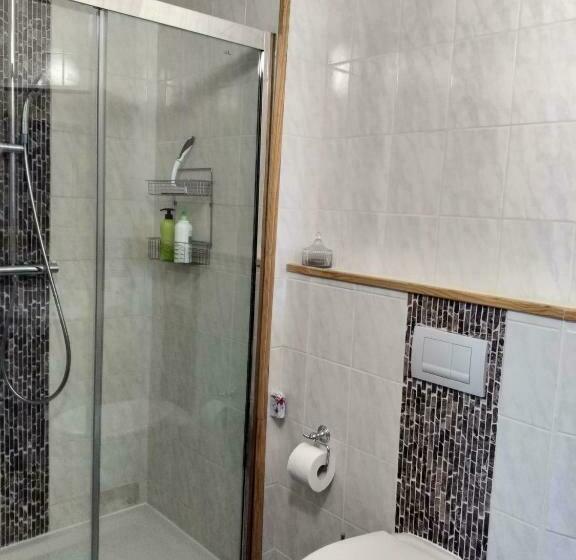 스탠다드 룸 킹사이즈 침대, Chez Casimir