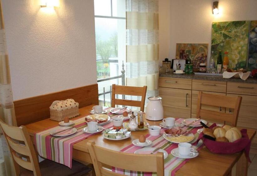 חדר סטנדרט עם מרפסת, Weingut Goeres