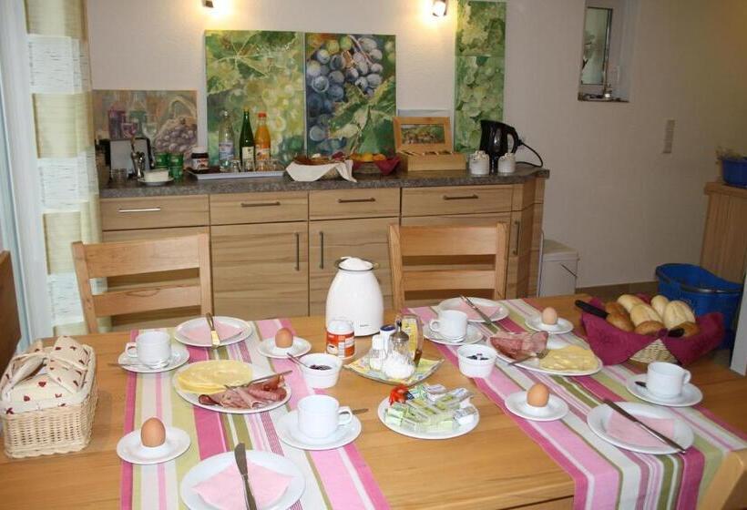 חדר סטנדרט, Weingut Goeres