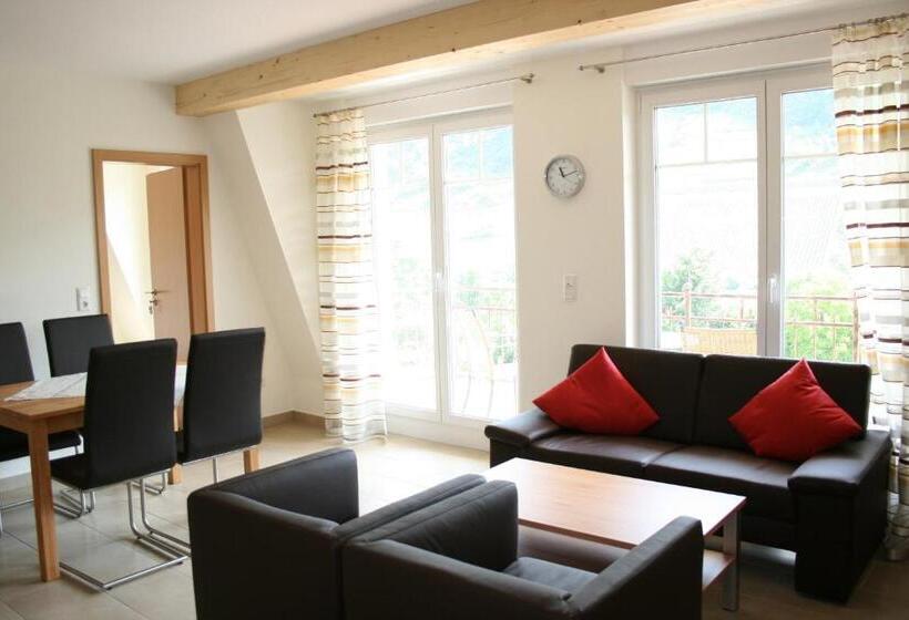 דירת שני חדרים עם מרפת, Weingut Goeres