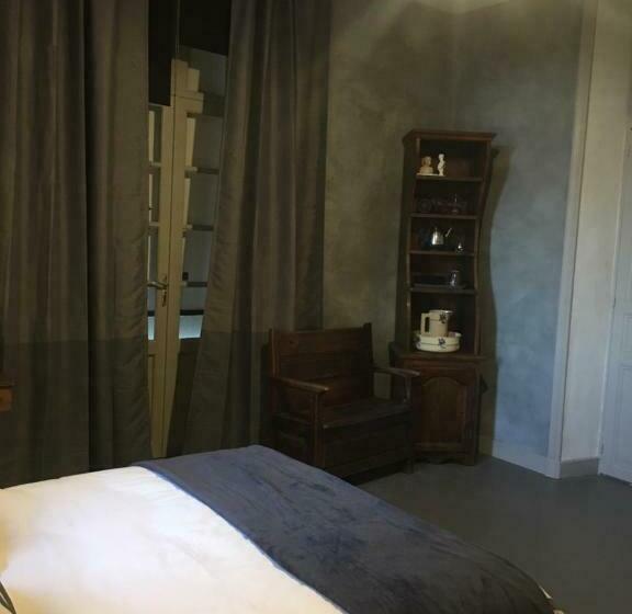 패밀리 룸, Le Petit Château Des Cedres