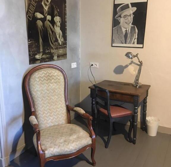 패밀리 룸, Le Petit Château Des Cedres