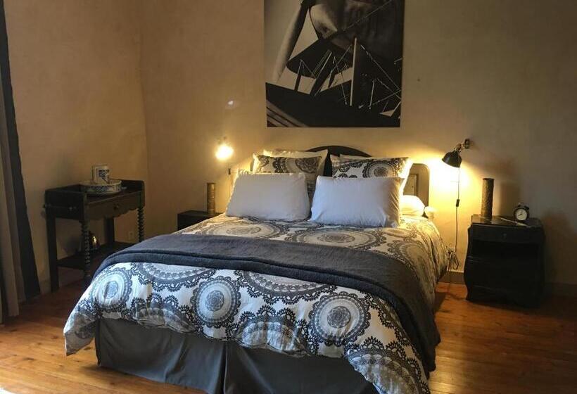 컴포트 룸, Le Petit Château Des Cedres