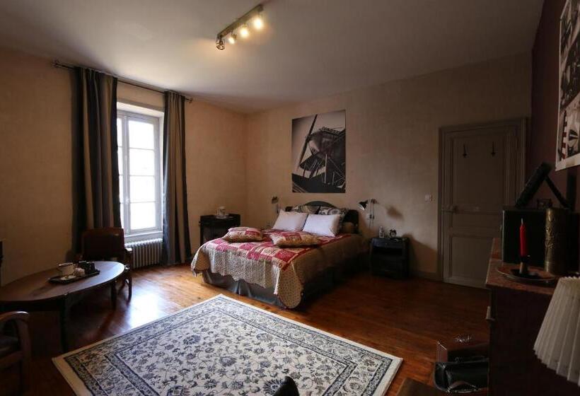 컴포트 룸, Le Petit Château Des Cedres