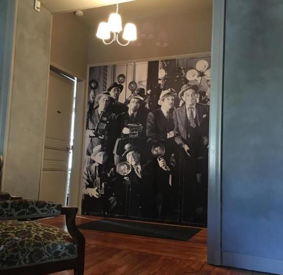 컴포트 룸, Le Petit Château Des Cedres