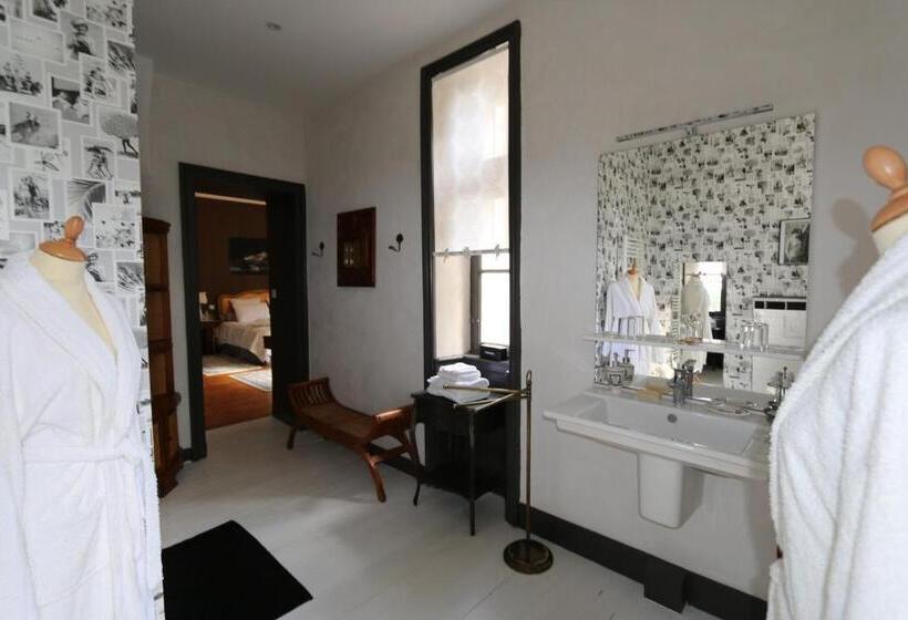 Номер Deluxe Кровать Кинг, Le Petit Château Des Cedres