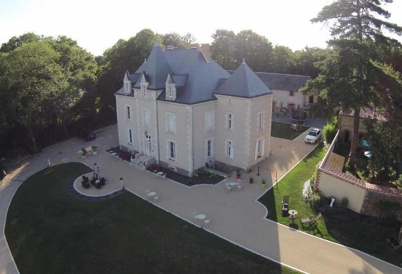 Номер Стандарт, Le Petit Château Des Cedres