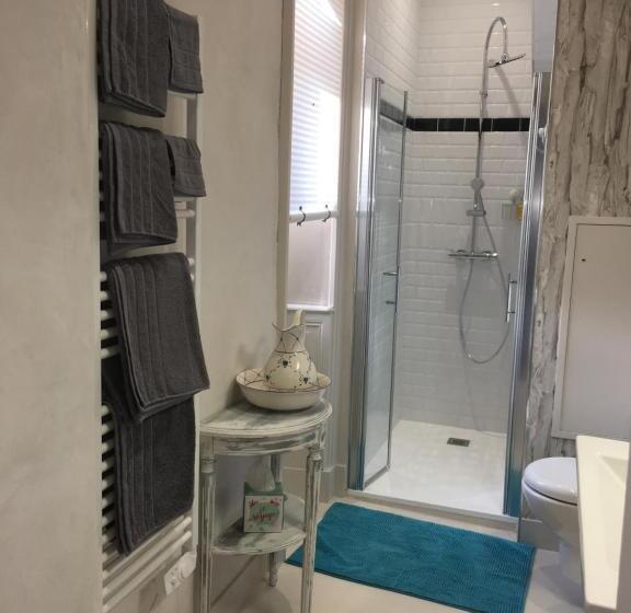 스탠다드 룸, Le Petit Château Des Cedres