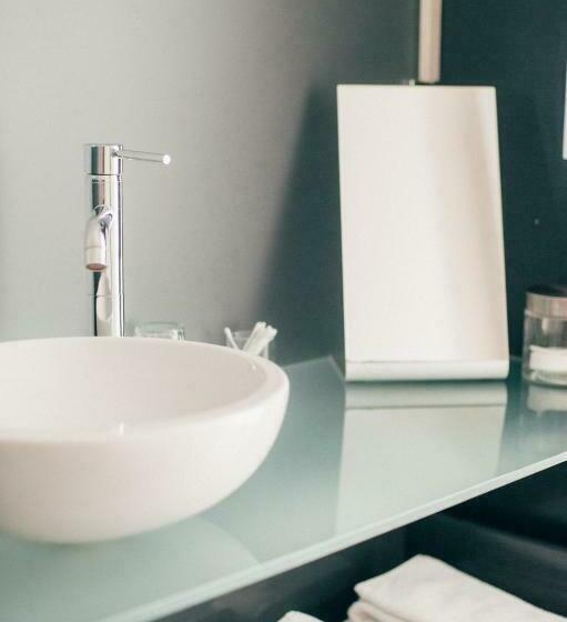 高级大房间, Metafort