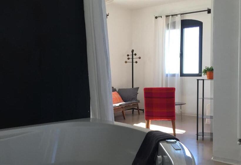 キングサイズベッドのデラックスルーム, Metafort