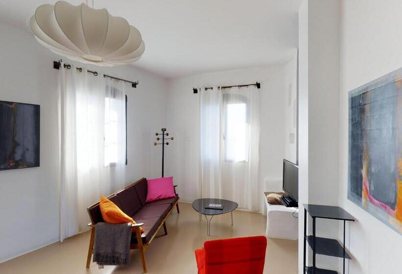 キングサイズベッドのデラックスルーム, Metafort