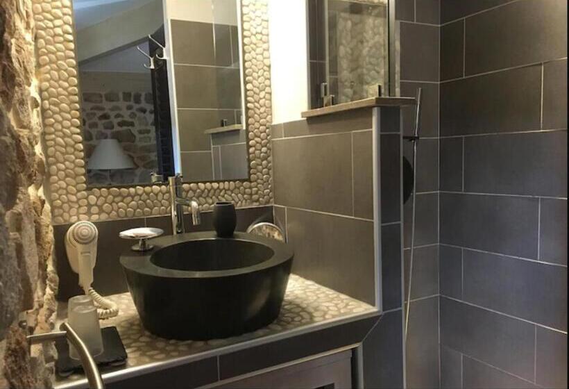 标准间, Le Mas De Baume