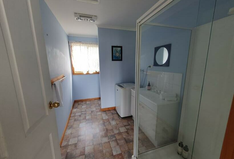 كابينة, Lake Yalleena Nature Retreat