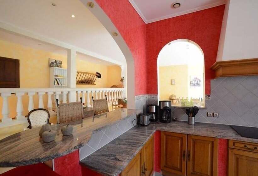 منزل غرفة نوم واحدة, B&b En Champagne