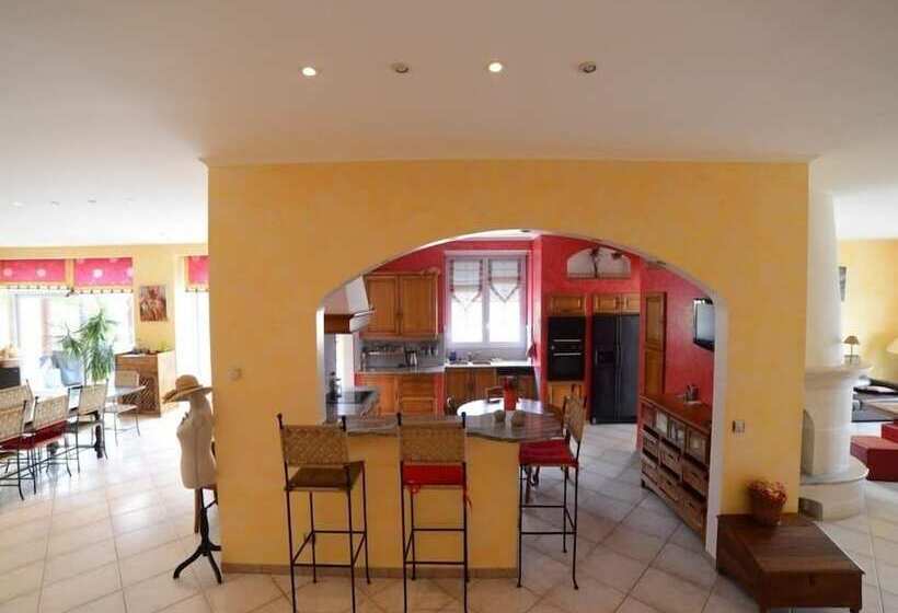 منزل غرفة نوم واحدة, B&b En Champagne