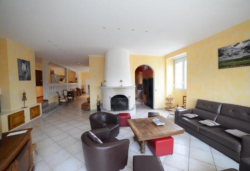 منزل غرفة نوم واحدة, B&b En Champagne