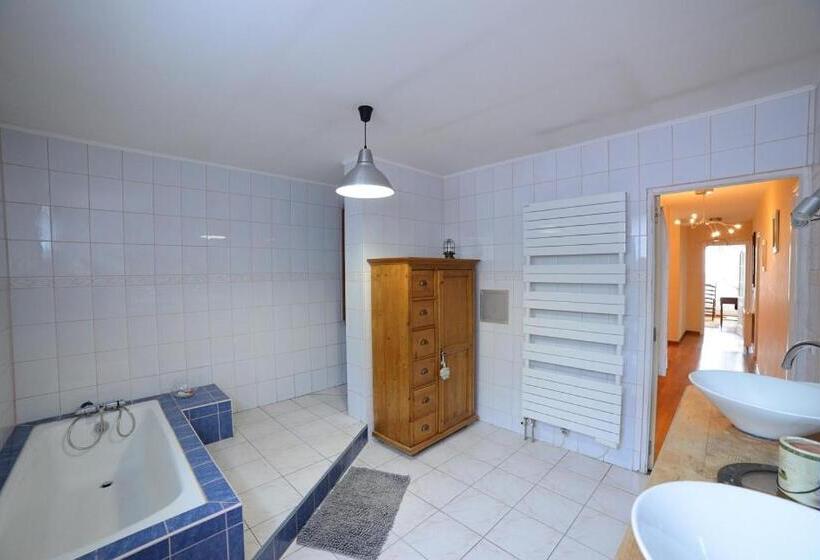 منزل غرفة نوم واحدة, B&b En Champagne