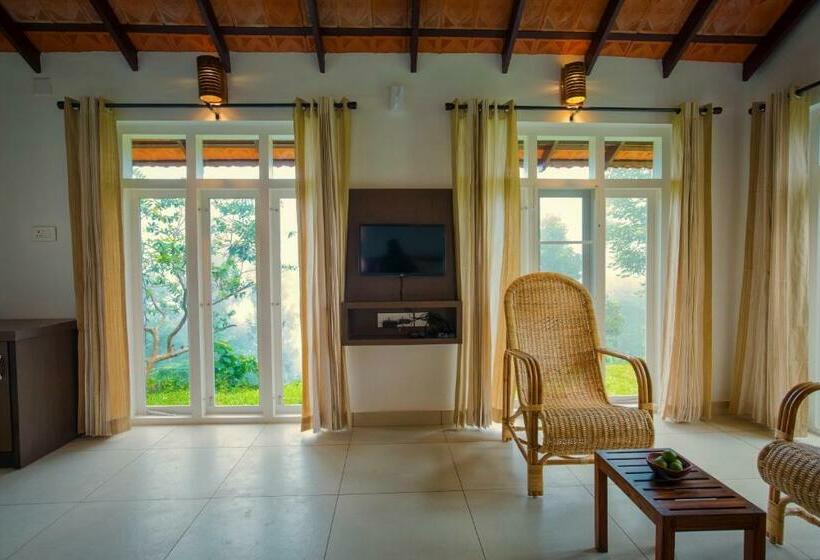 디럭스 룸 킹사이즈 침대, After The Rains Rainforest Lodge