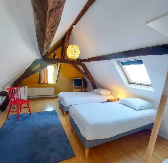スタンダード４人部屋, Le Huis Clos