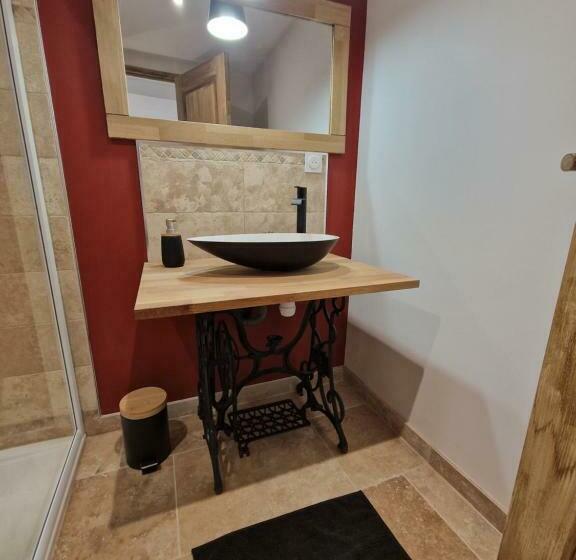 Четырехместный Номер Стандарт, Au Fer à Cheval