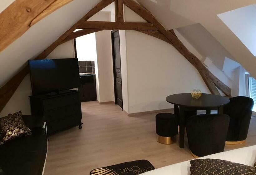 Четырехместный Номер Стандарт, Au Fer à Cheval