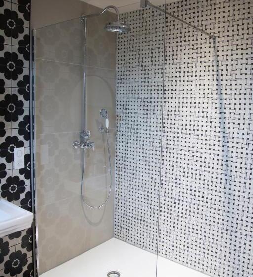 חדר קומפורט לשלושה, Le Domaine De Dony