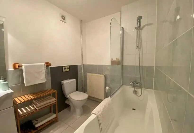 Quarto Familiar, L'envers