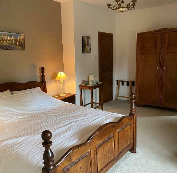 חדר משפחתי, L'envers