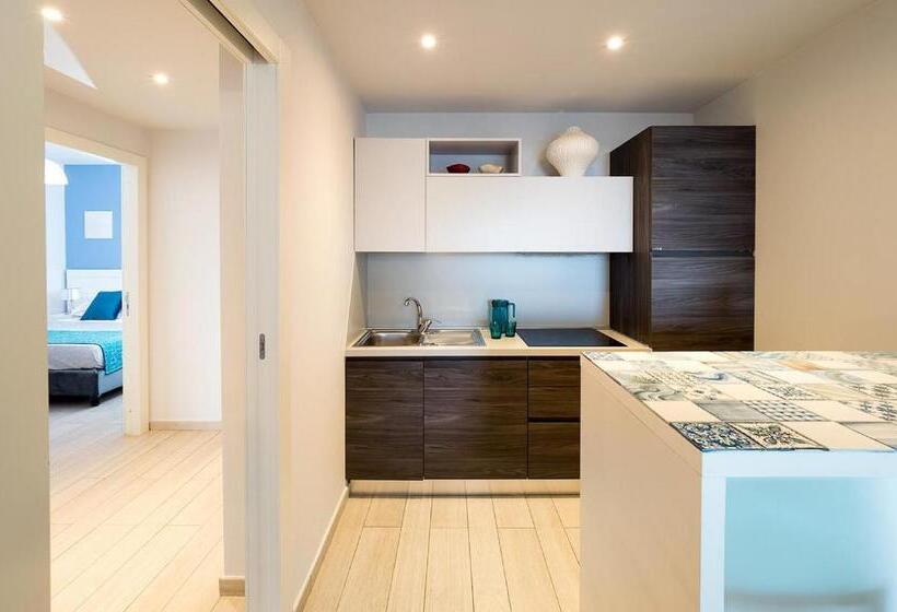 آپارتمان 1 خوابه با چشم‌انداز دریا, Isola Bella Infinity Suites
