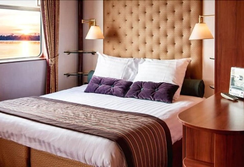 コンフォートルーム, Knm Ms Switzerland Ii   Frankfurt