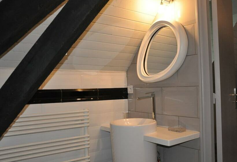 منزل غرفة نوم واحدة, Chateau La France