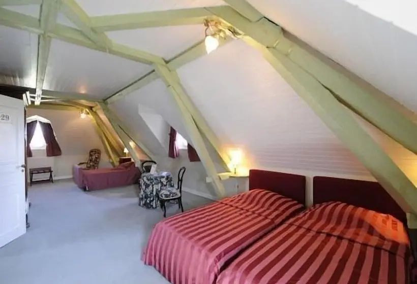 １ベッドルームハウス, Chateau La France