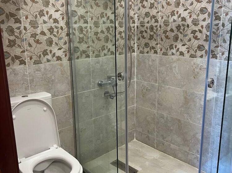 اتاق خانوادگی, Pyramids Height Hotel & Pyramids Master Scene Rooftop