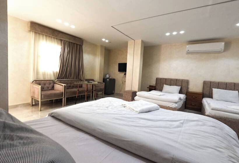 اتاق خانوادگی, Pyramids Height Hotel & Pyramids Master Scene Rooftop