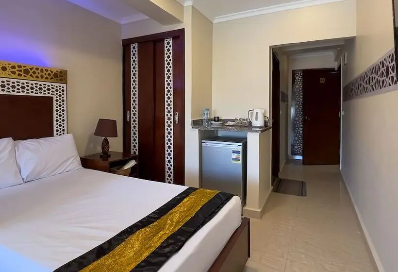 اتاق لوکس, Pyramids Height Hotel & Pyramids Master Scene Rooftop