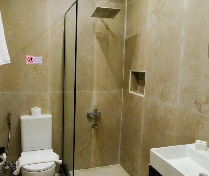 استودیو خانوادگی, Pyramids Height Hotel & Pyramids Master Scene Rooftop