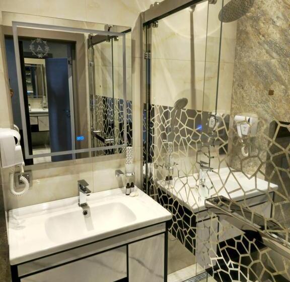 سوییت سوپریور, Ayni