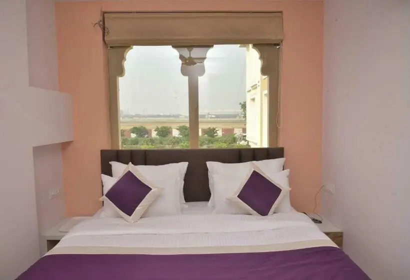 اتاق لوکس یک تخته, Siddharsh Heritage