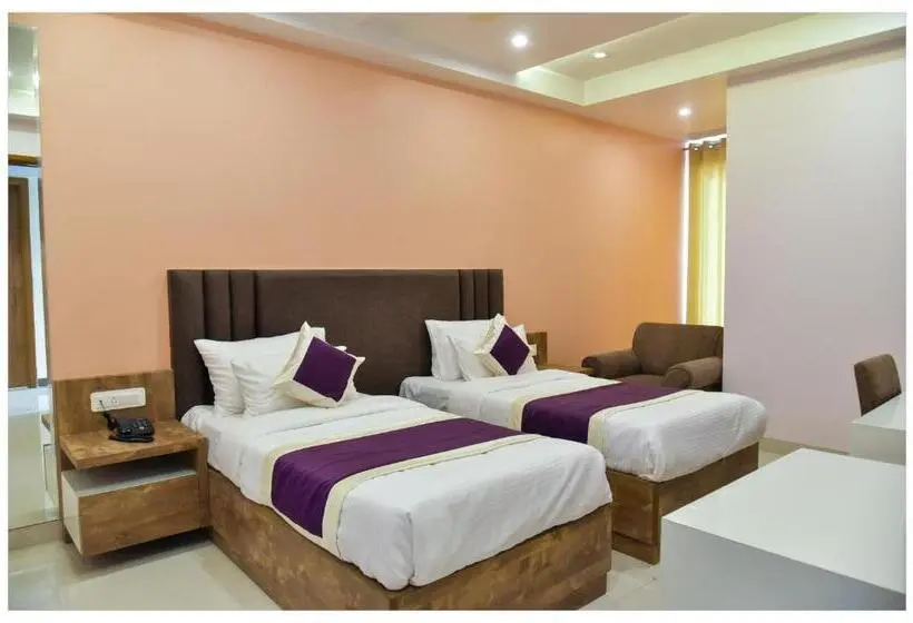 اتاق لوکس با تخت بزرگ, Siddharsh Heritage