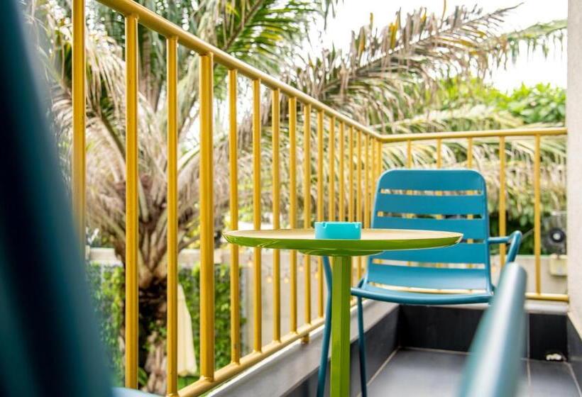 سوییت لوکس, Le Karé ébène