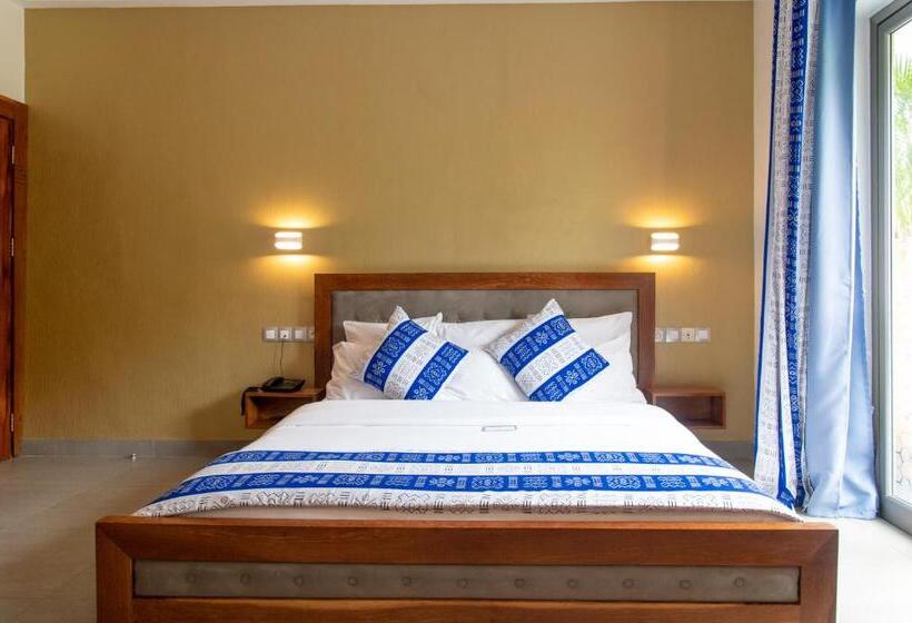 سوییت جونیور, Le Karé ébène