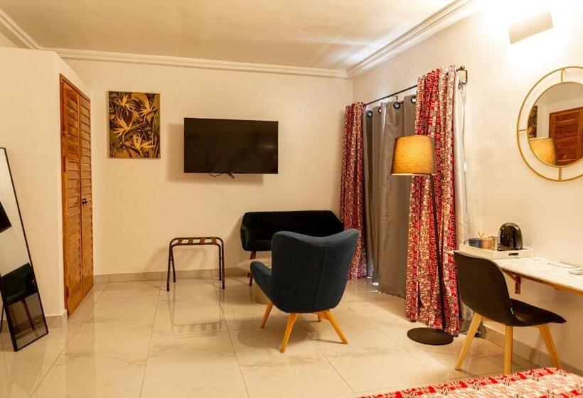 سوییت, Le Karé ébène