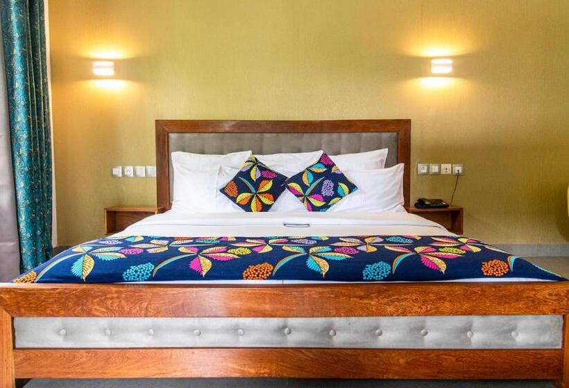 سوییت لوکس, Le Karé ébène