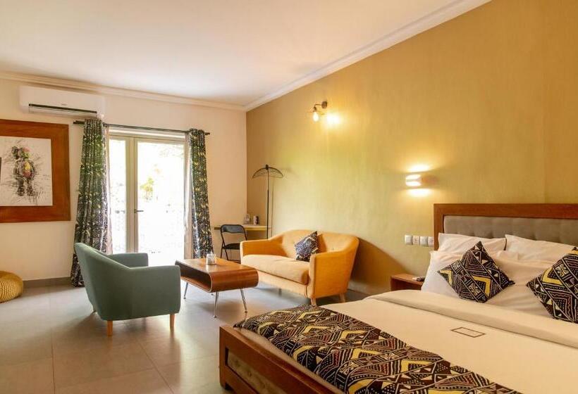 سوییت لوکس, Le Karé ébène