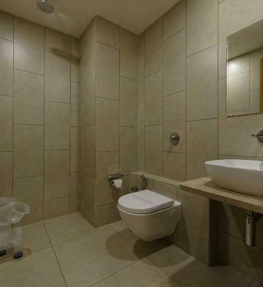 غرفة قياسية سرير كينج, Flourish International