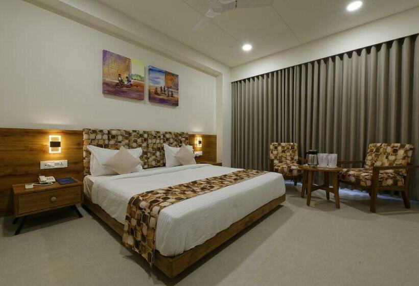 غرفة قياسية سرير كينج, Flourish International