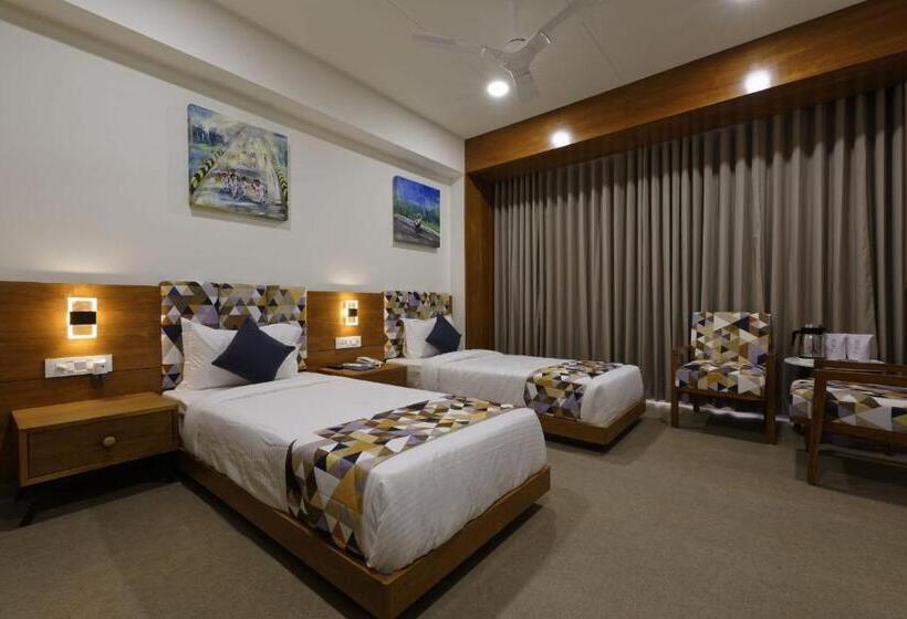 غرفة ديلوكس سرير كينج, Flourish International