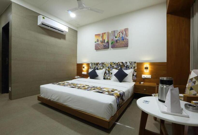 غرفة ديلوكس سرير كينج, Flourish International