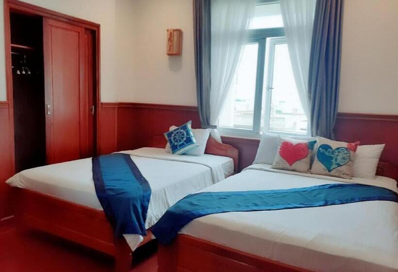 اتاق راحتی سه تخته, Khách Sạn Hồng Ngọc Phú Yên